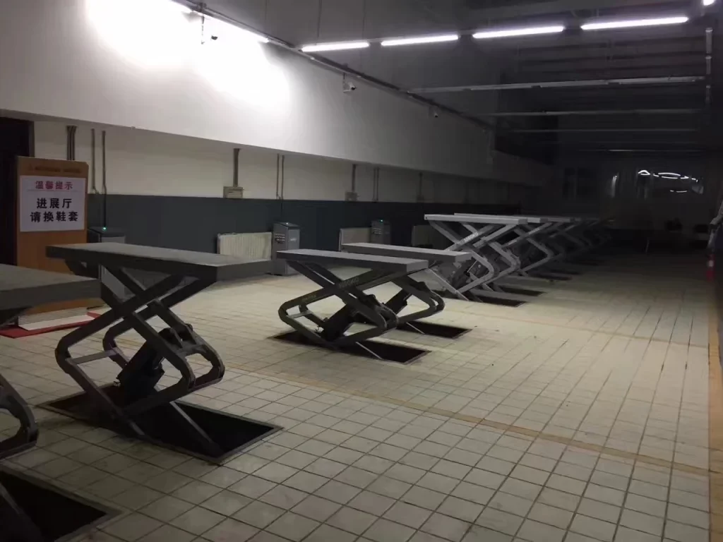 Why Scissor Auto Lifts Are Essential for Modern Auto Repair Shops 1 Scissor Auto Lift Improve Productivity, Safety and Space Efficiency